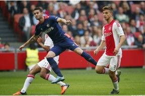 开云体育下载-荷甲关键时刻走向成谜，摩纳哥外线爆发，态度坚定，阵容厚度经受考验(天梭为什么过24点不跳日期)