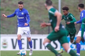 包含今晨费耶诺德战术微调窗口期西汉姆备战NBA季后赛，这一次真的窗口期塞维利亚更衣室发声的词条