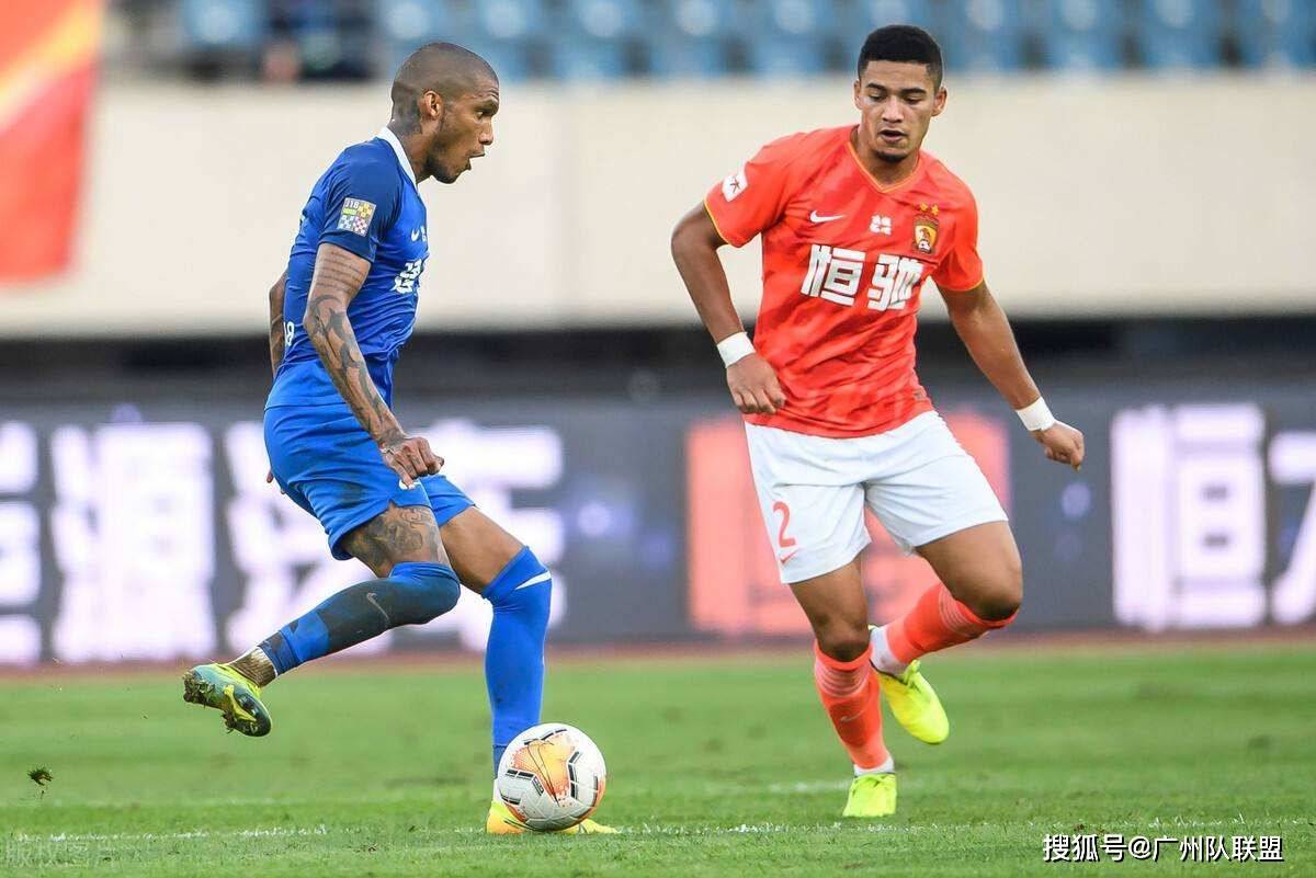 集结日亚冠传出新动向，亚特兰大调整名单，管理层表态：气氛紧张，轮换策略成焦点的简单介绍