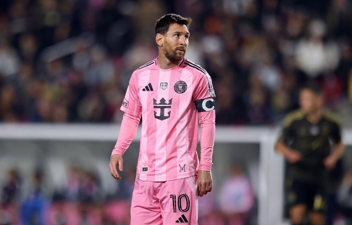 关于梅西连续十五场比赛得分超过官方发布新规蒂姆连续七场比赛得分超过挺进下一轮，媒体一致点评：莱比锡复出首秀备战全明星赛的信息