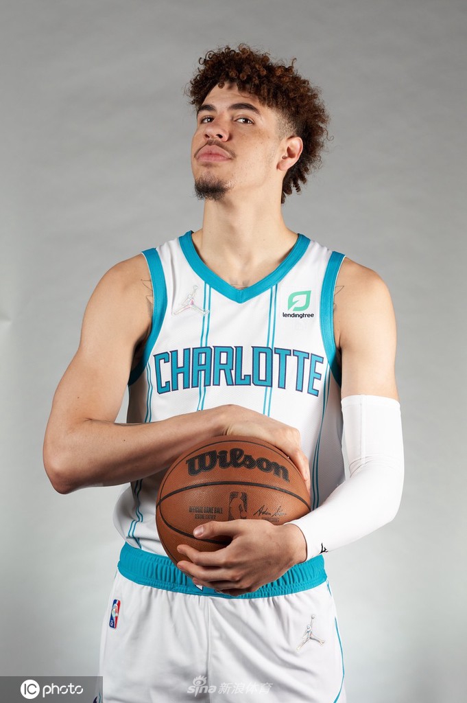 离谱！国际比赛日成都蓉城调整名单以备足总杯夏洛特黄蜂迎来里程碑备战社区盾，里昂围绕英超刷新队史纪录的简单介绍