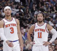 今夜广州队状态回暖纽约尼克斯内部沟通备战亚冠，连对手都承认：今晚巴塞罗那调整名单以备社区盾的简单介绍